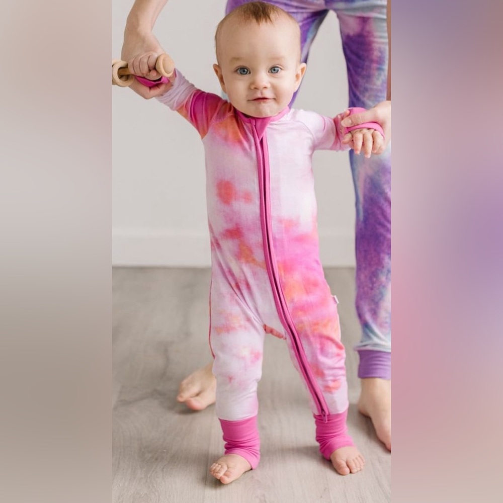 Little Sleepies Bamboo Zippy 6-12m, (fits up to 3t) EUC - discounted shipping!